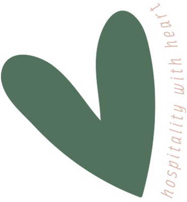 berggasthof-steckholzer-button-gastwirtschaft-mit-herz-englisch